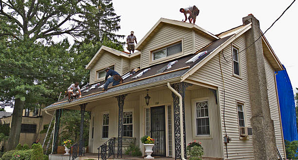 Best Roof Maintenance Services  in Lewiston, ME